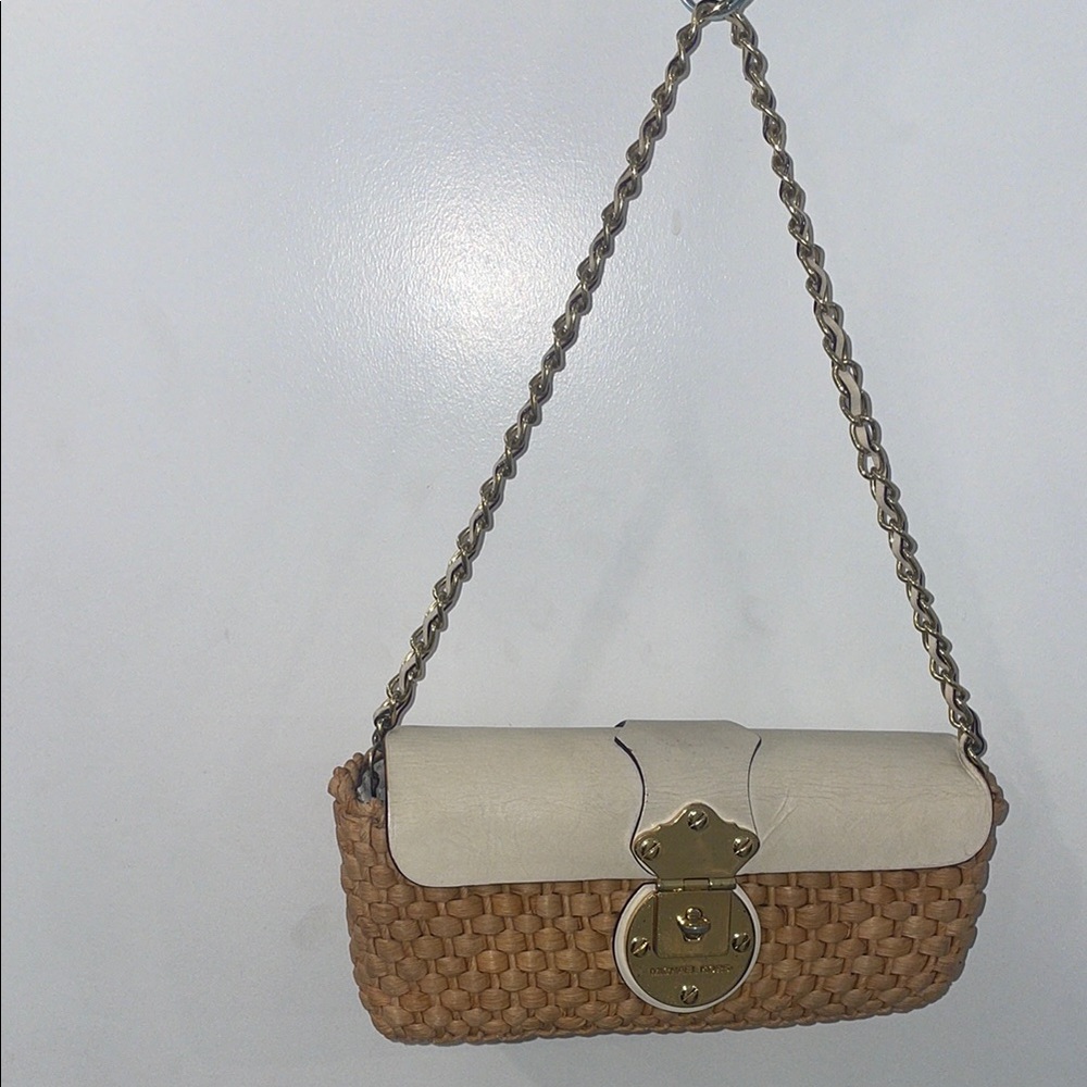 Michael Kors Santorini Straw Bag with Chain Strap - Picture 3 of 14